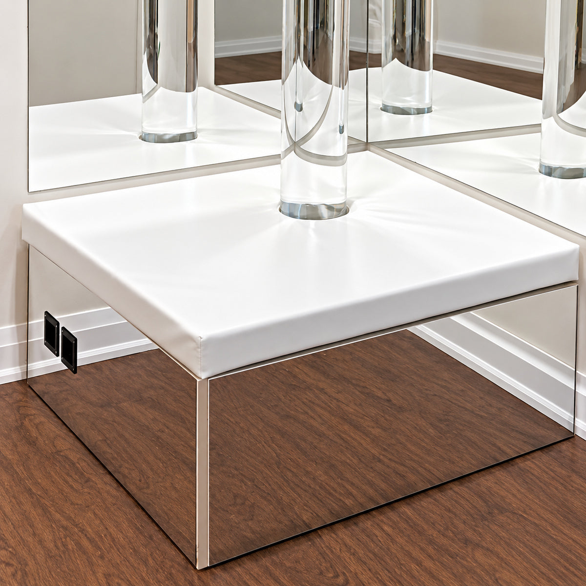 Square Corner Tube Podium in corner with mirrors